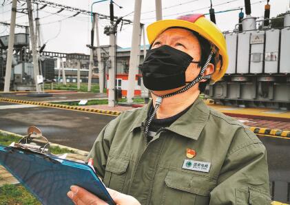 關(guān)鍵時刻，我必須在——記湖北襄陽供電公司檢修分公司余嶺運維班班長韓小勇