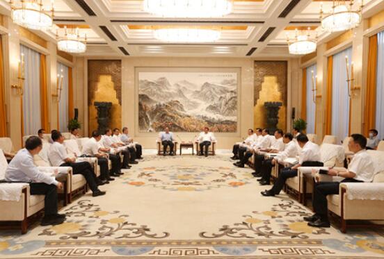 湖北省委書(shū)記應(yīng)勇、省長(zhǎng)王曉東會(huì)見(jiàn)國(guó)家電網(wǎng)董事長(zhǎng)、黨組書(shū)記毛偉明