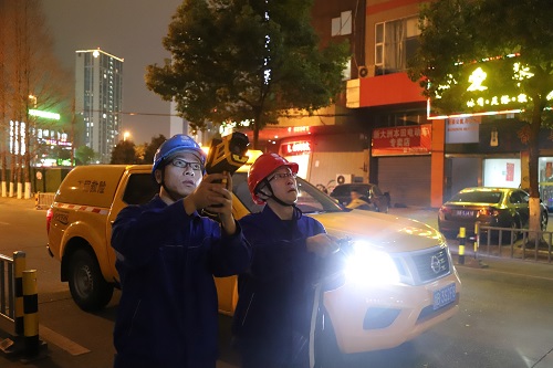 國網寧波市鄞州區(qū)供電：夜間特巡測溫線路，保障安全可靠供電