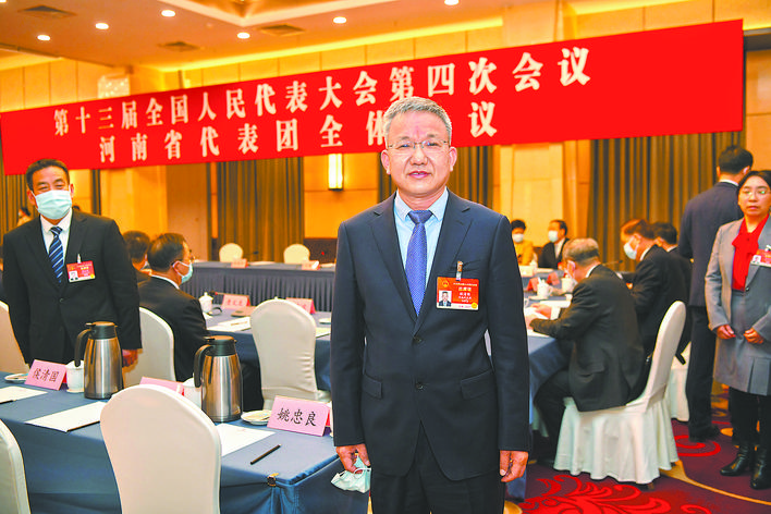 全國(guó)人大代表國(guó)網(wǎng)新源控股有限公司董事長(zhǎng)、黨委書(shū)記 侯清國(guó)：完善電價(jià)機(jī)制 促進(jìn)抽水蓄能