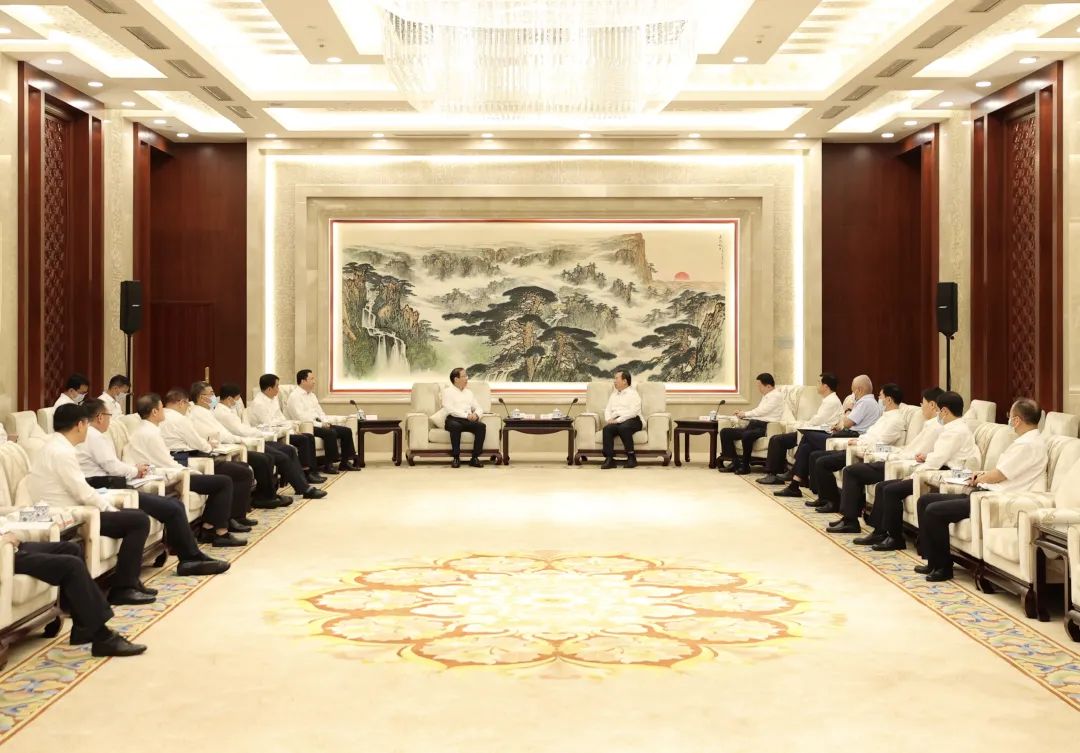 辛保安與山東省委書記李干杰、省長(zhǎng)周乃翔會(huì)談