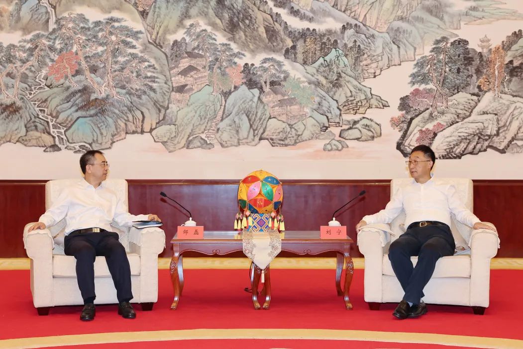 大唐集團(tuán)黨組書記、董事長鄒磊拜會廣西壯族自治區(qū)黨委書記劉寧