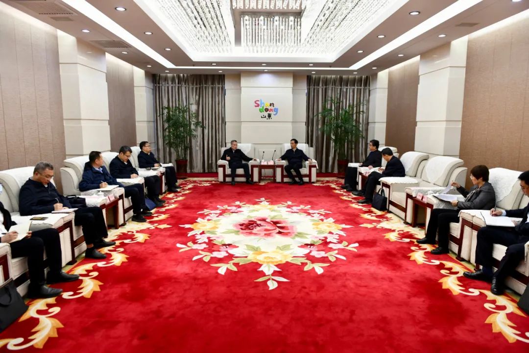大唐山東發(fā)電公司黨委書記、董事長趙永力拜會(huì)菏澤市委副書記、市長張倫