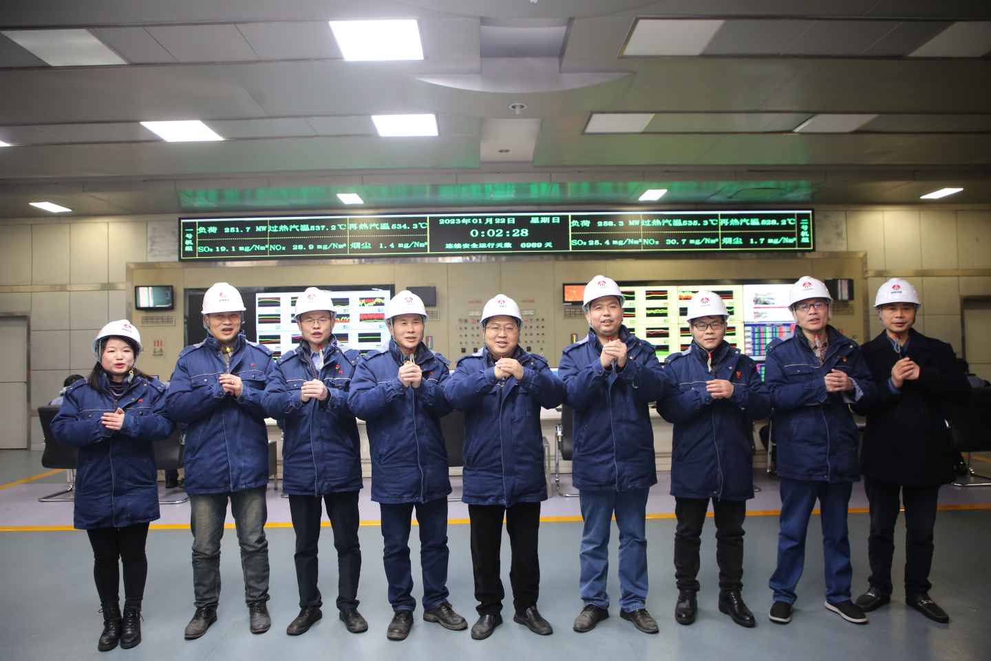 陜煤石電除夕慰問送溫暖，崗位堅(jiān)守幸?！巴谩保╰oo）