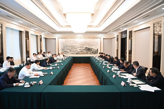 華能集團(tuán)溫樞剛、鄧建玲拜會遼寧省委書記郝鵬