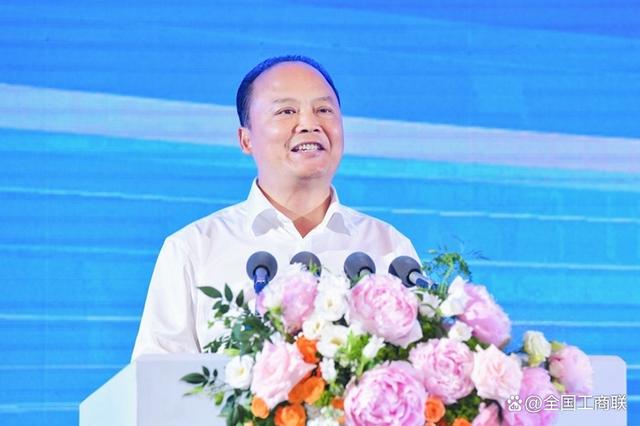 全國工商聯(lián)副主席，通威集團董事局主席劉漢元：加快建設(shè)可再生能源 構(gòu)建川渝清潔能源一體化