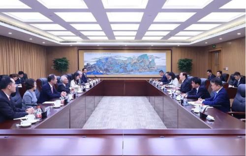 國家電網(wǎng)與香港中電集團推動清潔能源開發(fā)利用、促進新能源發(fā)展等方面深化合作