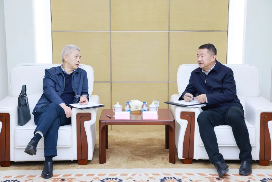 中國一重集團黨委書記、董事長徐鵬一行拜訪大唐環(huán)境黨委書記、董事長朱利明
