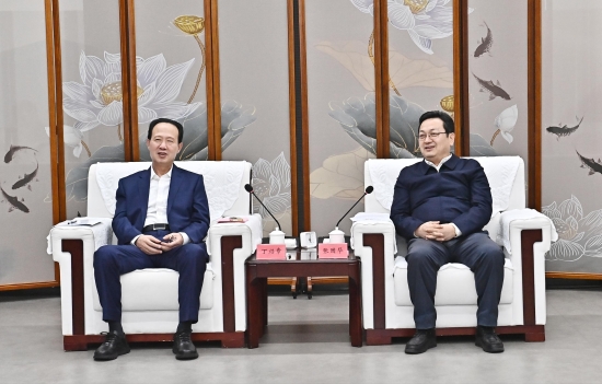 中國(guó)電建黨委書記、董事長(zhǎng)丁焰章王斌拜會(huì)雄安新區(qū)黨工委書記、管委會(huì)主任張國(guó)華