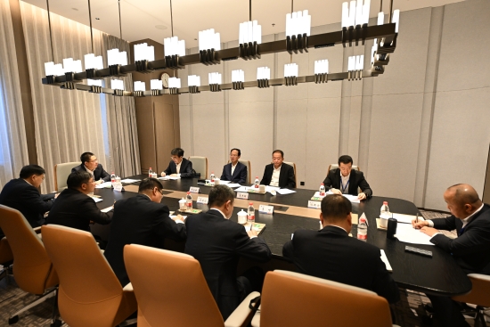 丁焰章與近期新任職子企業(yè)黨委書記、董事長進(jìn)行集體談話