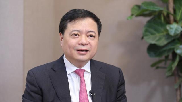 【兩會(huì)好聲音】全國(guó)政協(xié)常委、正泰集團(tuán)董事長(zhǎng)南存輝：建議進(jìn)一步優(yōu)化綠證核發(fā)及交易機(jī)制，提升市場(chǎng)參與度