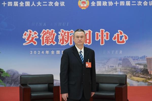 程韜代表：支持引入新質(zhì)生產(chǎn)力，鼓勵(lì)新能源商用車(chē)發(fā)展