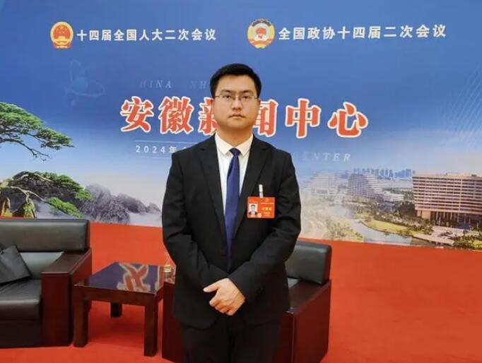 全國人大代表、國軒高科姚金?。簶?biāo)準(zhǔn)、技術(shù)、產(chǎn)業(yè)鏈多管齊下，推動電化學(xué)儲能產(chǎn)業(yè)高質(zhì)量發(fā)展