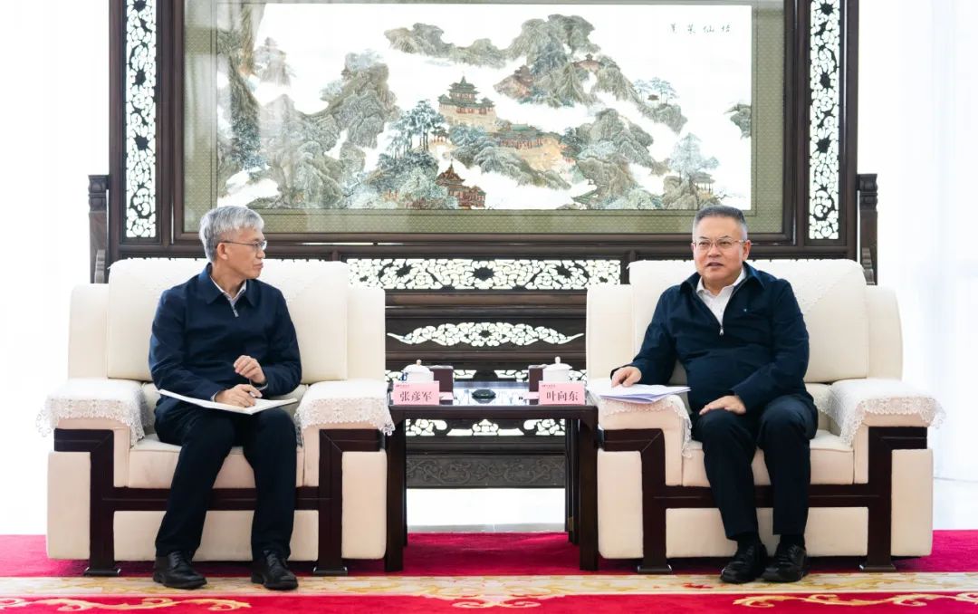 華電集團(tuán)黨組副書記、董事、總經(jīng)理葉向東會見東方電氣董事、總經(jīng)理、黨組副書記張彥軍