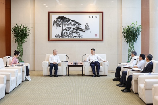 華能集團(tuán)黨組書記、董事長溫樞剛會(huì)見?？谑惺虚L丁暉