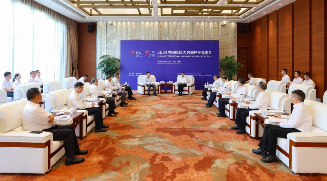 國(guó)家電投黨組書記、董事長(zhǎng)劉明勝拜會(huì)貴州省委書記徐麟