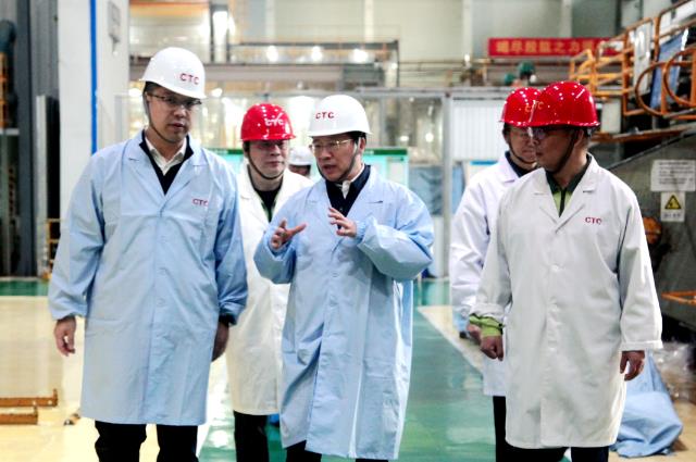 中國電氣裝備黨委書記、董事長李洪鳳赴浙江盛達、恒馳電氣、西電常變、常州東智調(diào)研