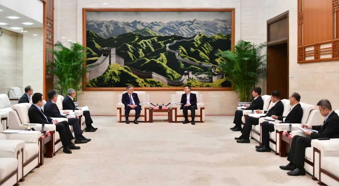 大唐集團(tuán)黨組書記、董事長鄒磊與日立制作所取締役會長東原敏昭會談